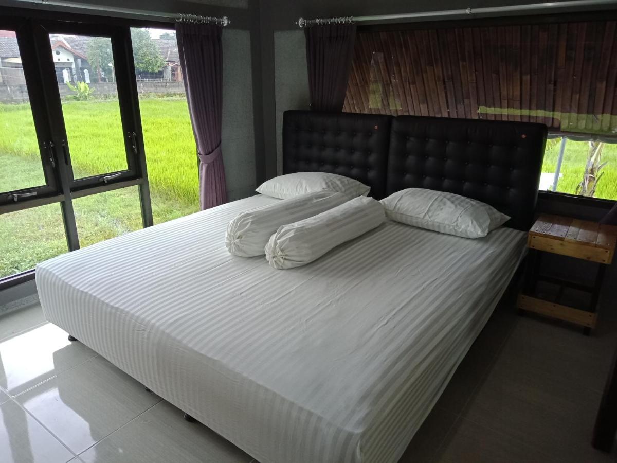 Joglopari Guesthouse Room 2 Bukan Untuk Pasangan Non Pasutri Cepit Ngoại thất bức ảnh